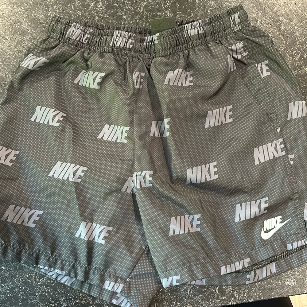 Nike athletic shorts size medium